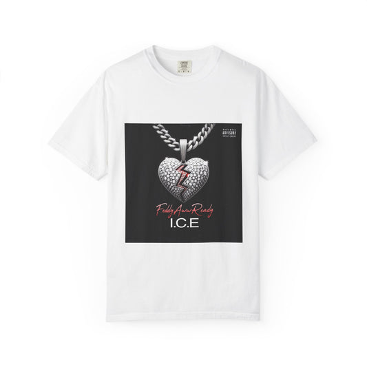 Heart Pendant Graphic T-Shirt, Unisex Fashion Tee, Casual Wear, Gift for Him/Her, Trendy Apparel for Any Occasion