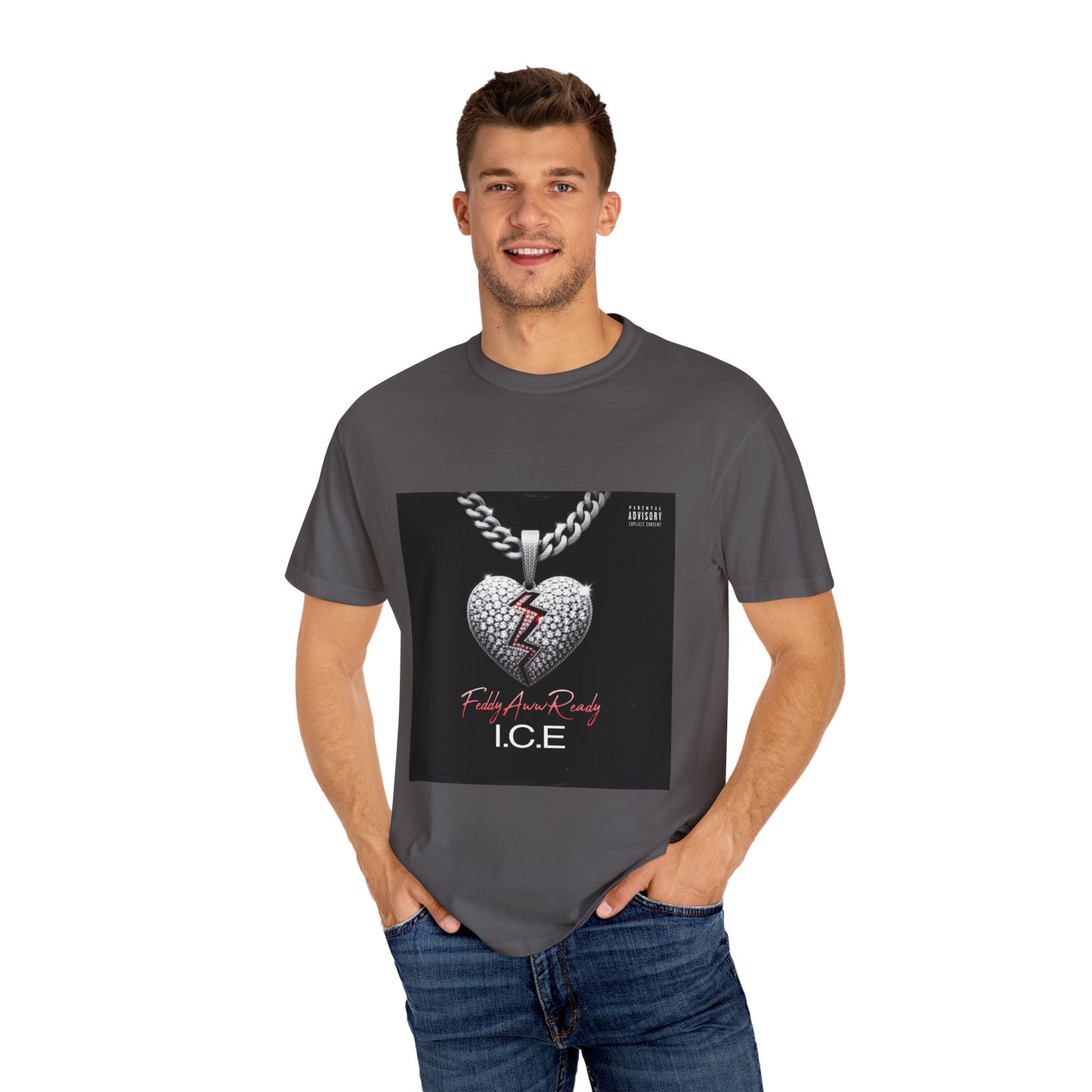 Heart Pendant Graphic T-Shirt, Unisex Fashion Tee, Casual Wear, Gift for Him/Her, Trendy Apparel for Any Occasion