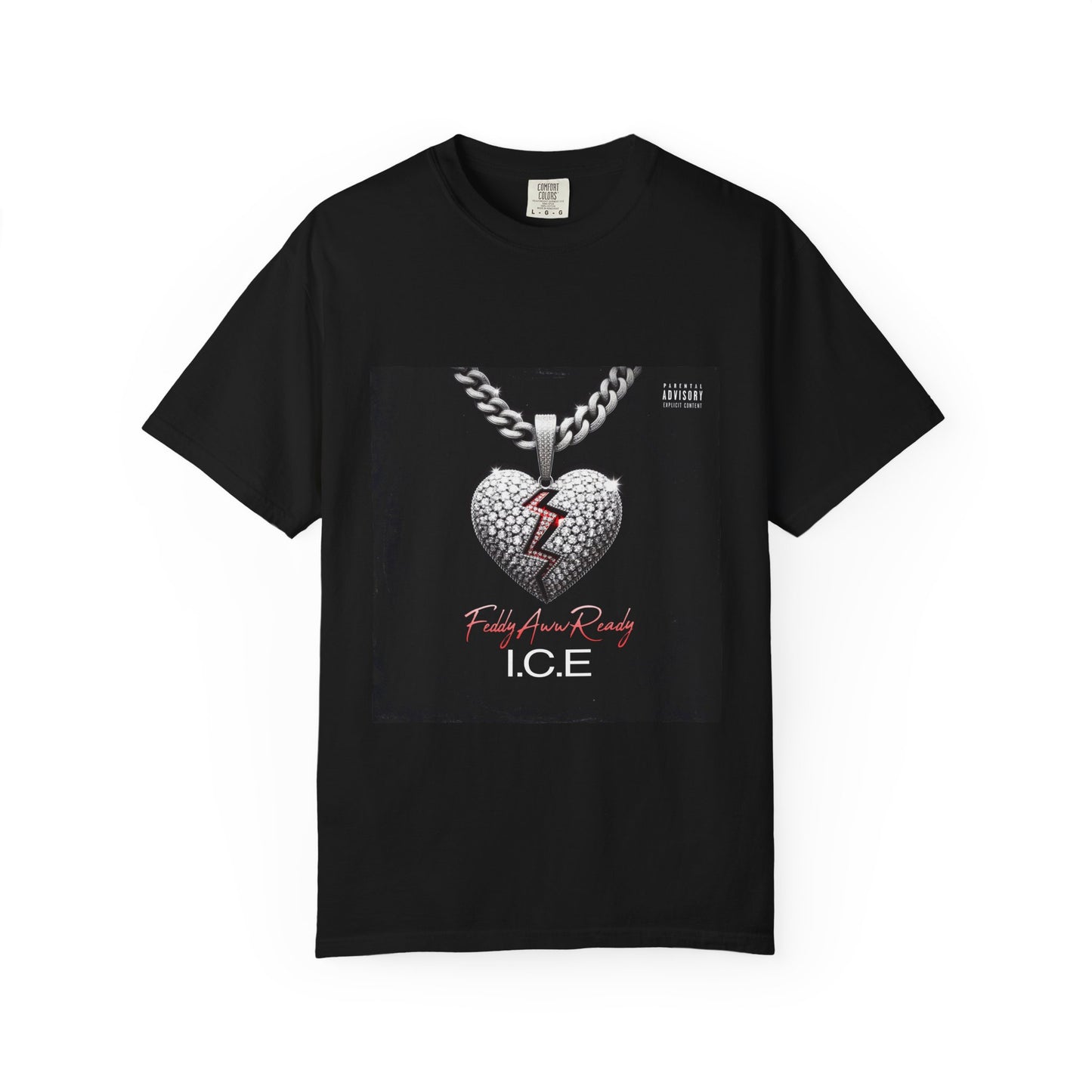 Heart Pendant Graphic T-Shirt, Unisex Fashion Tee, Casual Wear, Gift for Him/Her, Trendy Apparel for Any Occasion