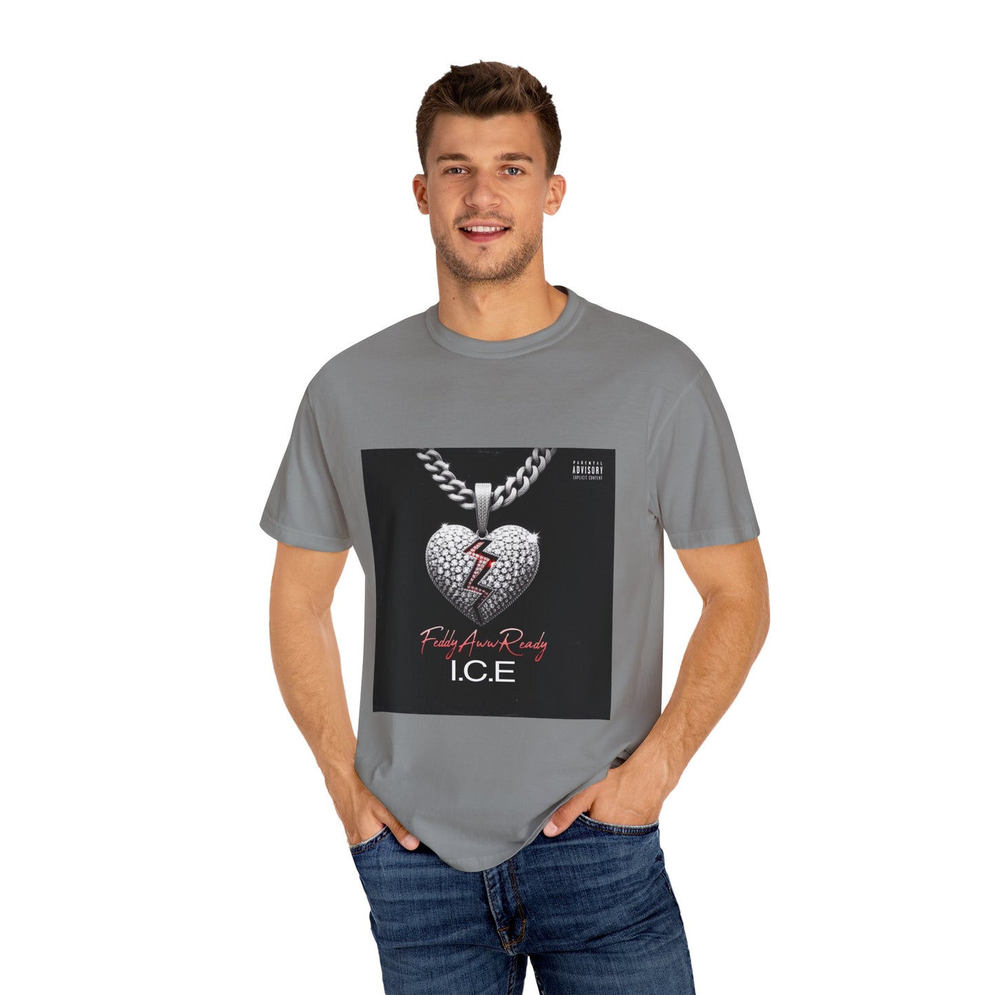 Heart Pendant Graphic T-Shirt, Unisex Fashion Tee, Casual Wear, Gift for Him/Her, Trendy Apparel for Any Occasion