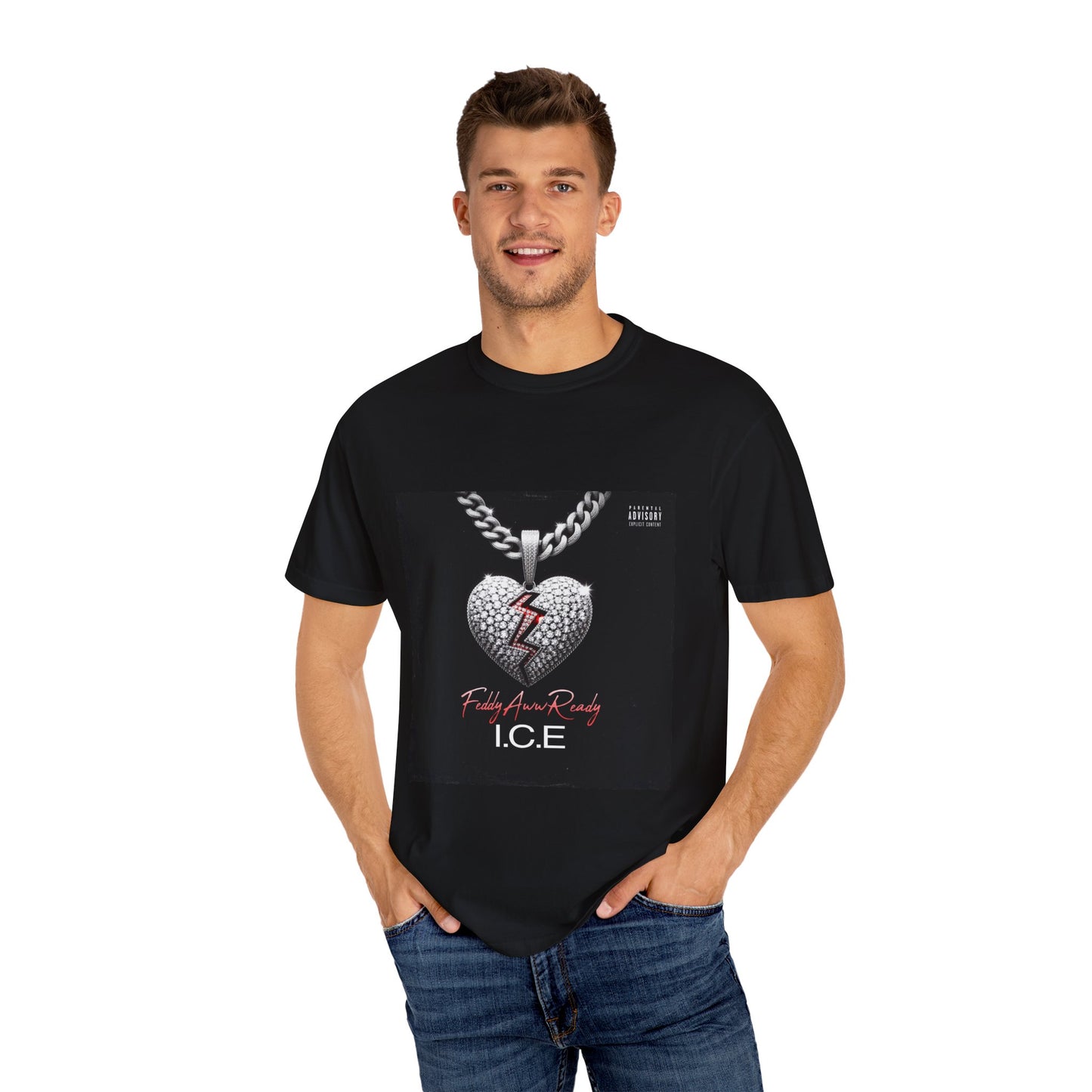 Heart Pendant Graphic T-Shirt, Unisex Fashion Tee, Casual Wear, Gift for Him/Her, Trendy Apparel for Any Occasion